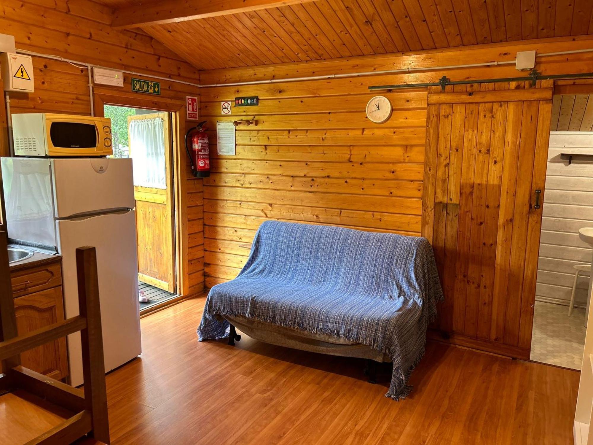 Camping A Grandella El Franco Стая снимка