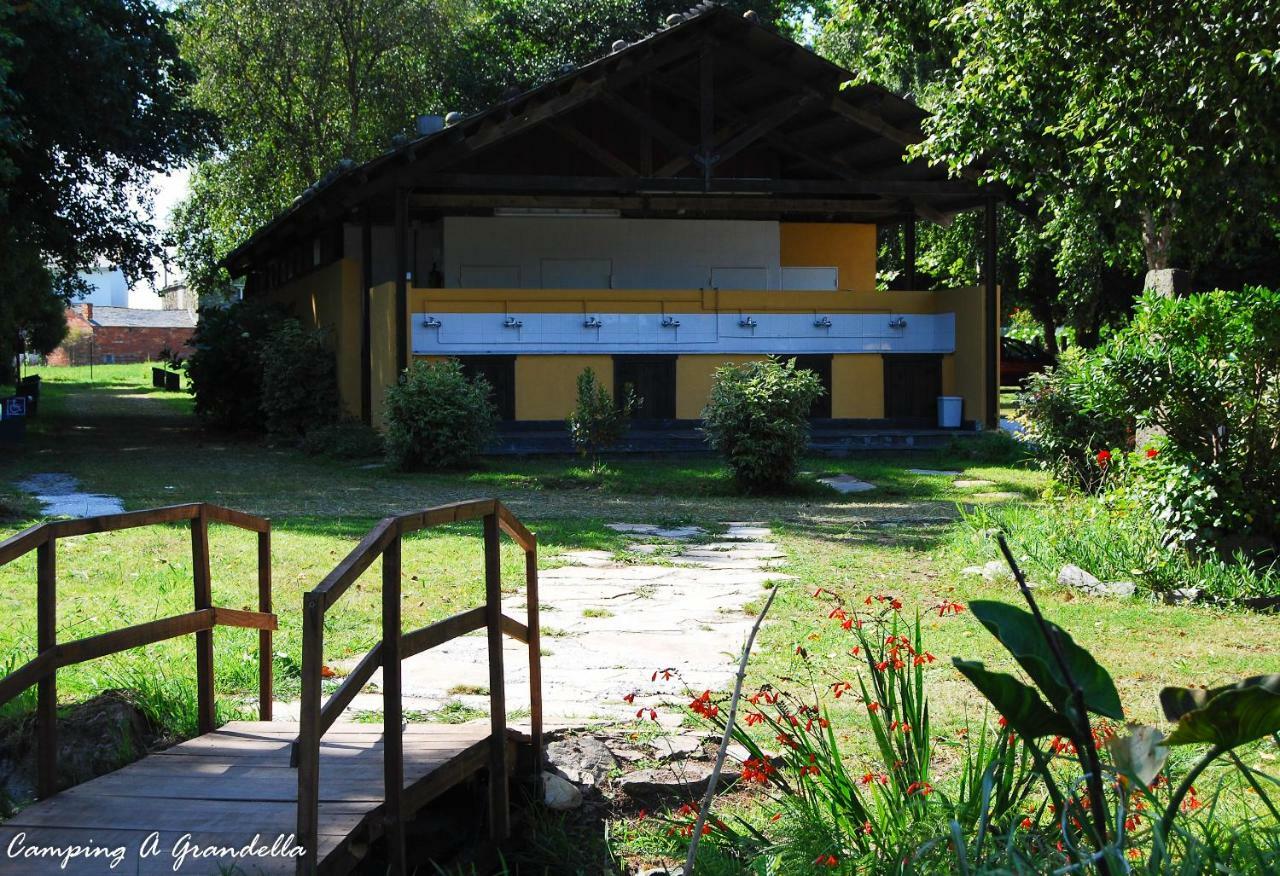 Camping A Grandella El Franco Екстериор снимка